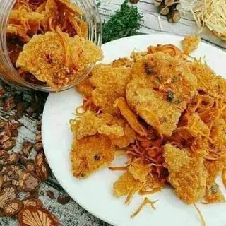 Hình ảnh Cơm cháy khô gà lá chanh hộp 500g