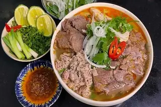 Hình ảnh Bún bò tái