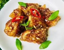 Hình ảnh Cơm Gà Chiên Mắm Tỏi