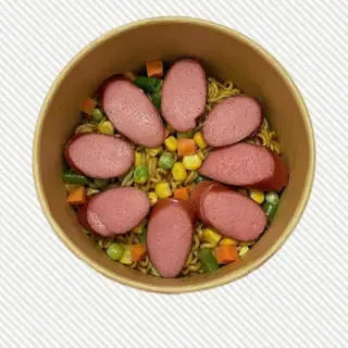 Hình ảnh Mì Indomie xúc xích