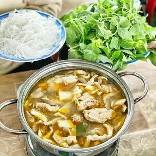 Hình ảnh Lẩu gà lá é nhỏ 230k