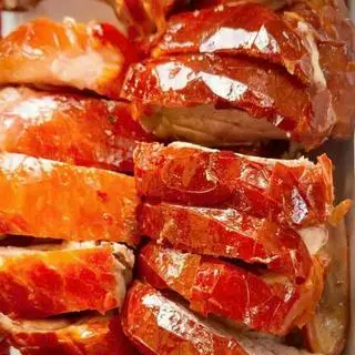 Hình ảnh Vịt quay da giòn nửa con + 5 bánh bao