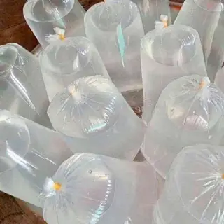 Hình ảnh Nước dừa tươi - 1 lít