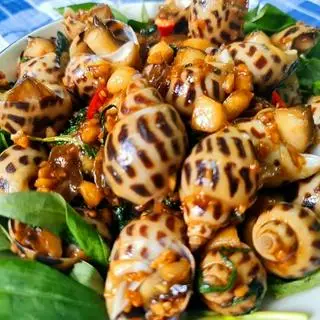 Hình ảnh Ốc hương cháy tỏi