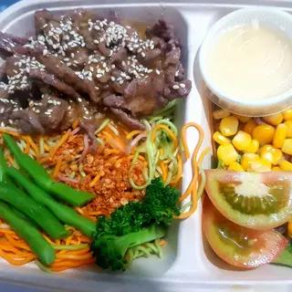 Hình ảnh Mì Rau Củ Bò Sốt Sate