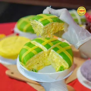 Hình ảnh Bánh chưng sầu riêng - lộc xuân 16cm