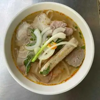 Hình ảnh Bún bò thập cẩm