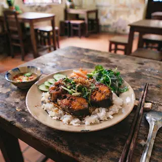 Hình ảnh Cơm tấm cá kho