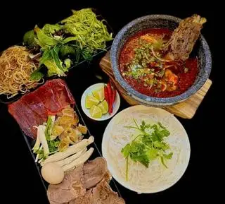 Hình ảnh Bún bò thố đá thượng hạng
