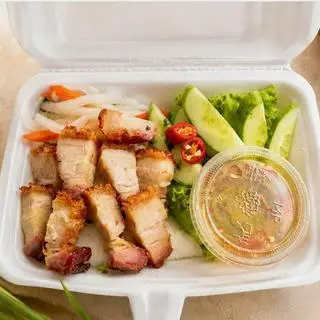 Hình ảnh Bánh hỏi heo quay ( 50g heo quay )