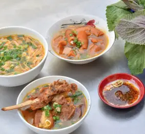 Hình ảnh Hủ tiếu dê thập cẩm