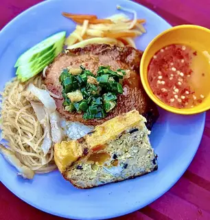 Hình ảnh Cơm sườn bì chả