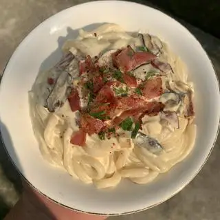 Hình ảnh Mì carbonana kem