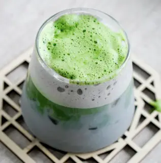Hình ảnh Sữa mè đen matcha