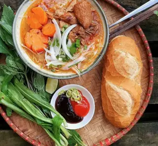 Hình ảnh Bánh mì bò kho