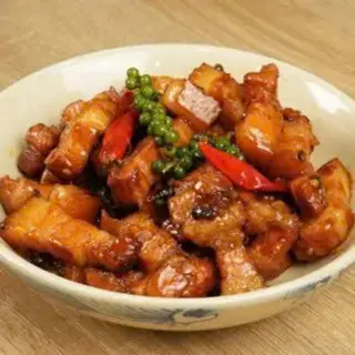 Hình ảnh Ba rọi sốt mắm ruốc