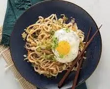 Hình ảnh Mì trộn trứng