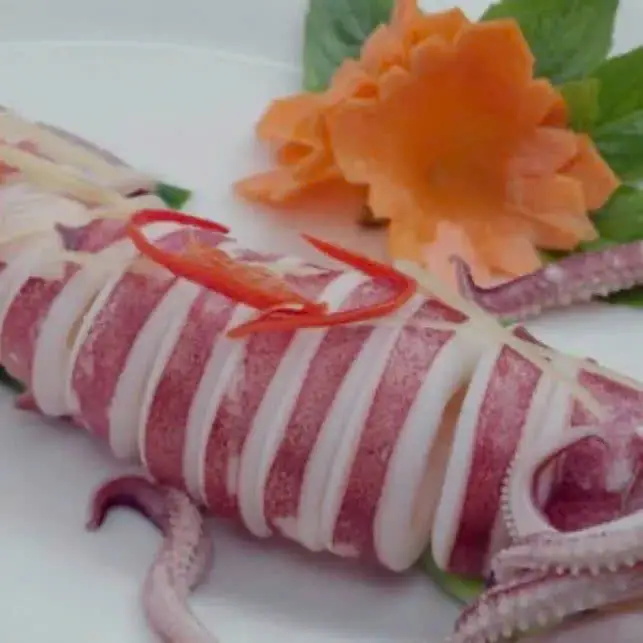 Hình ảnh Mực Ống Hấp Sả Siêu Ngon - Size Lớn ( Nữa Kg )
