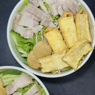 Hình ảnh Bún nước tương đậu hũ - thịt luộc