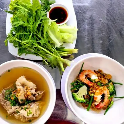 Hình ảnh Hủ tiếu tôm - tim đặc biệt