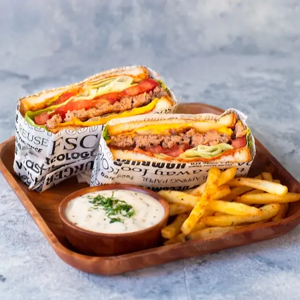 Hình ảnh Sandwich Bò Phô Mai