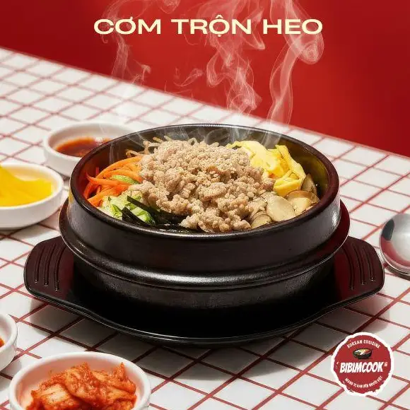 Hình ảnh Cơm Trộn Thịt Heo - Dwaeji Bibimbap