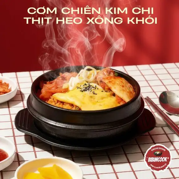 Hình ảnh Cơm Chiên Kimchi Phủ Trứng Thịt Xông Khói - Kimchi Bacon Bokkeumbap