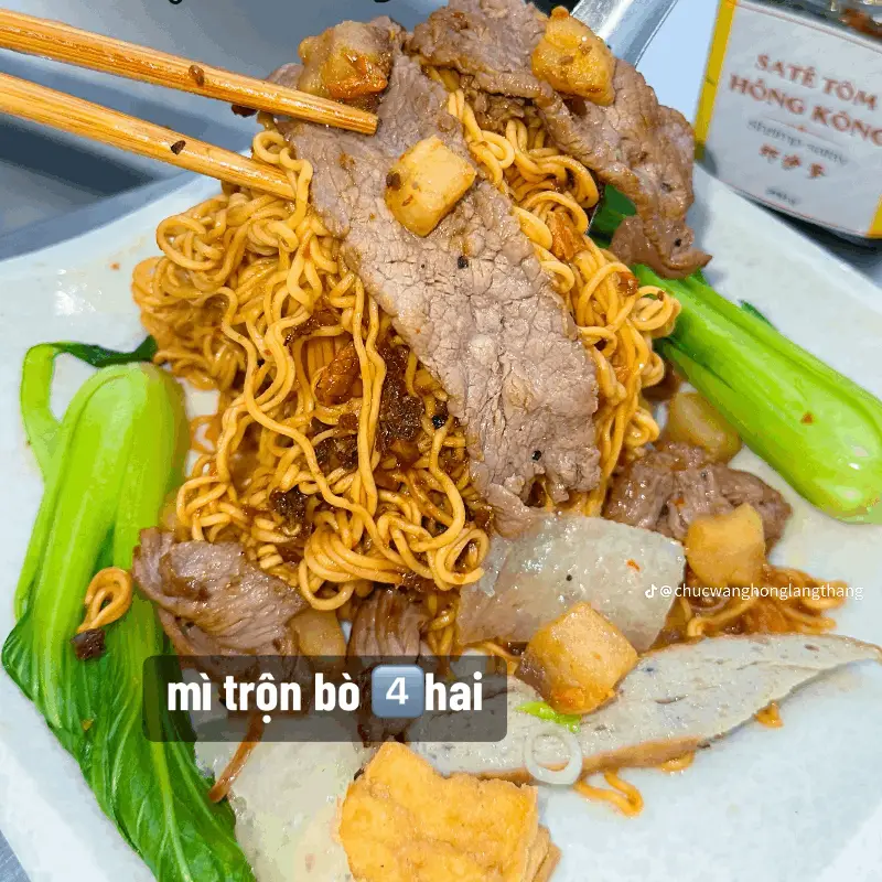 Hình ảnh HỦ TIẾU MỀM TRỘN BÒ XÀO