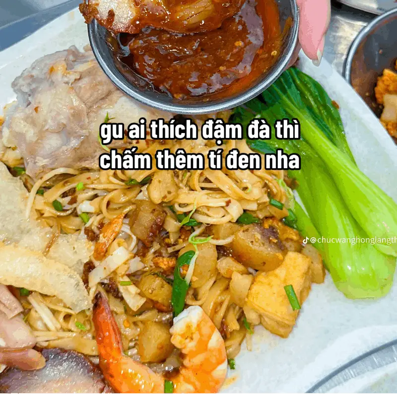 Hình ảnh HỦ TIẾU MỀM TRỘN THẬP CẨM