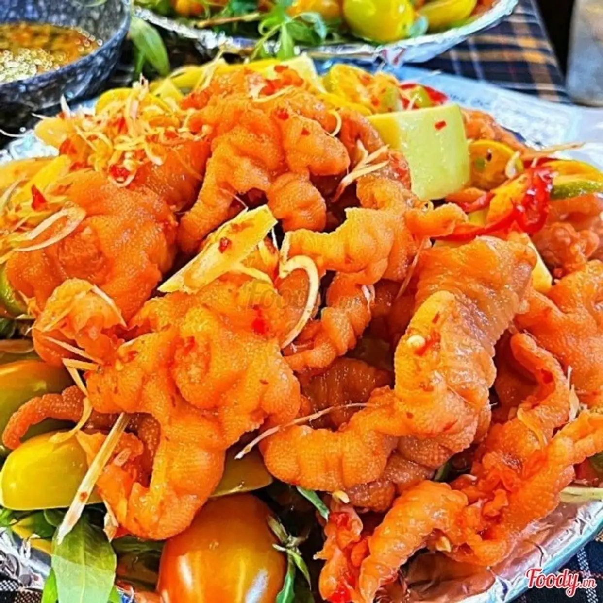 Hình ảnh Chân gà sốt thái