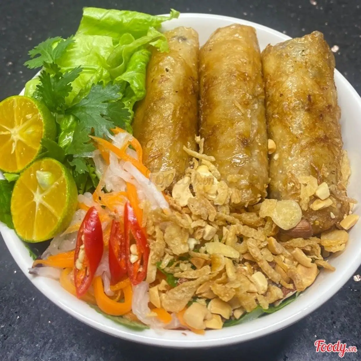 Hình ảnh Bún trộn nem thịt
