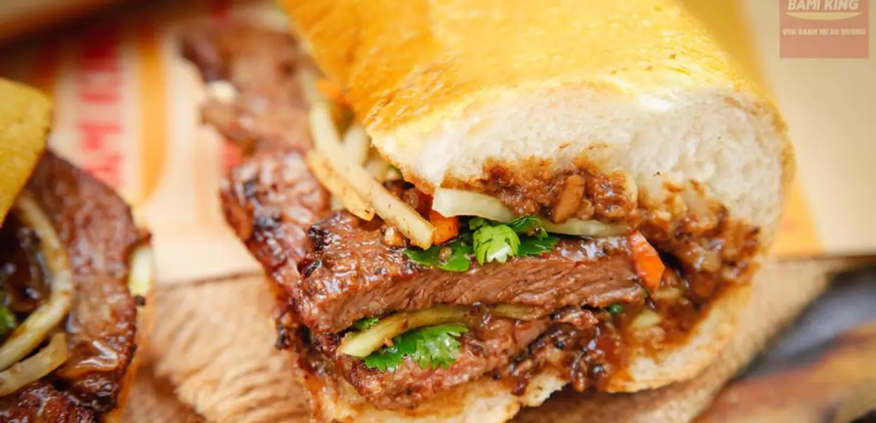 Ảnh bìa Bami King - Bánh Mì Bò Nướng & Cơm Thố - Trung Hòa