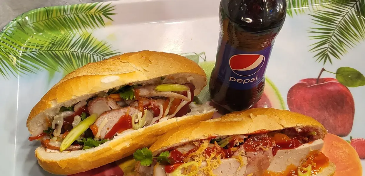 Ảnh bìa Bánh Mì Phượng Hoàng