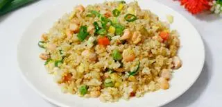 Ảnh đại diện Cơm Chiên Tá Lả - Bùi Viện