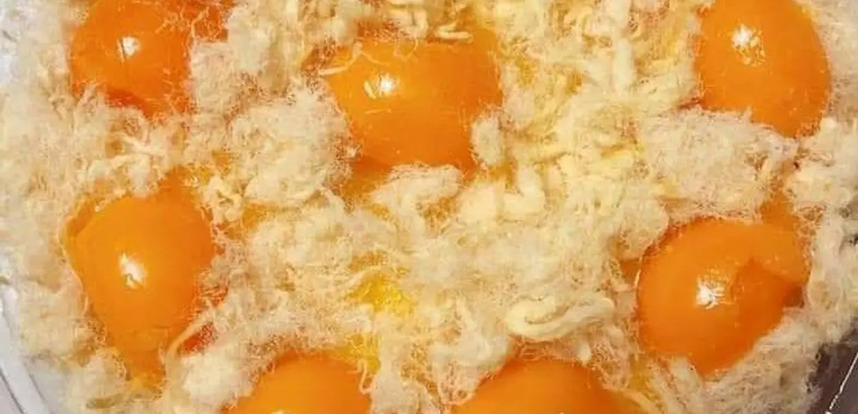 Ảnh bìa Bánh Bông Lan Trứng Muối Cô Lệ