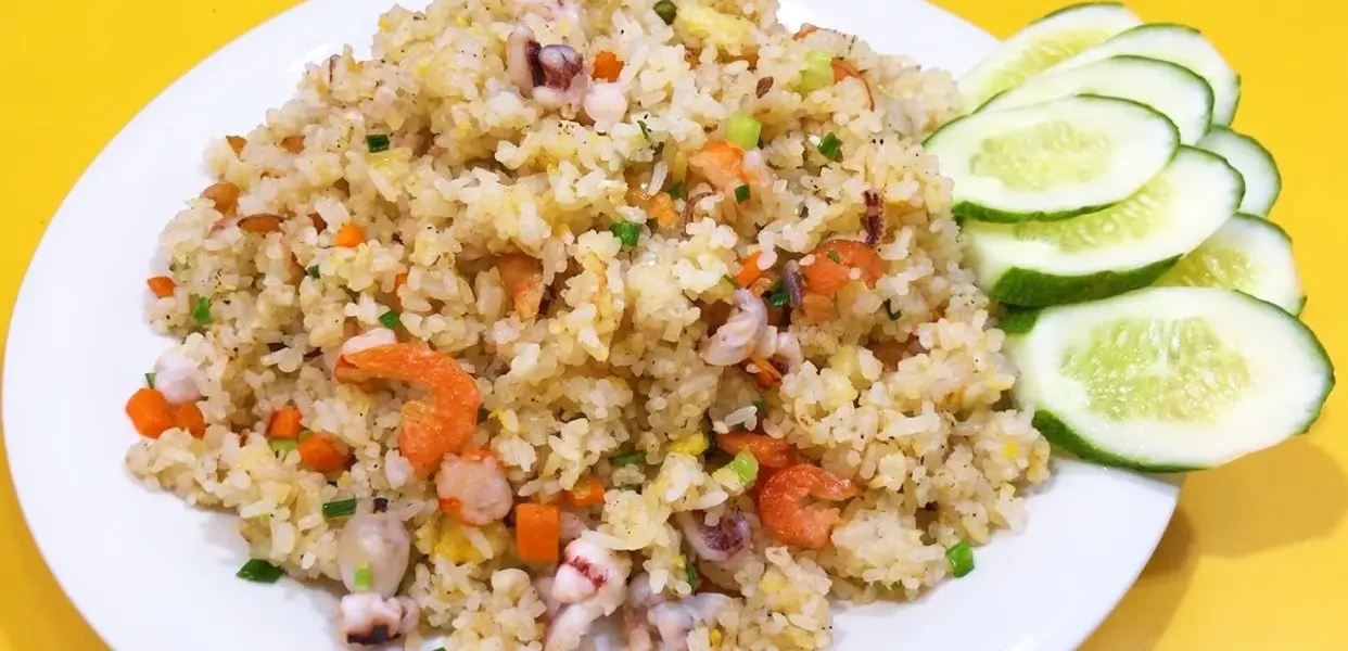 Ảnh bìa Cơm Chiên 3 Anh Em - Kha Vạn Cân