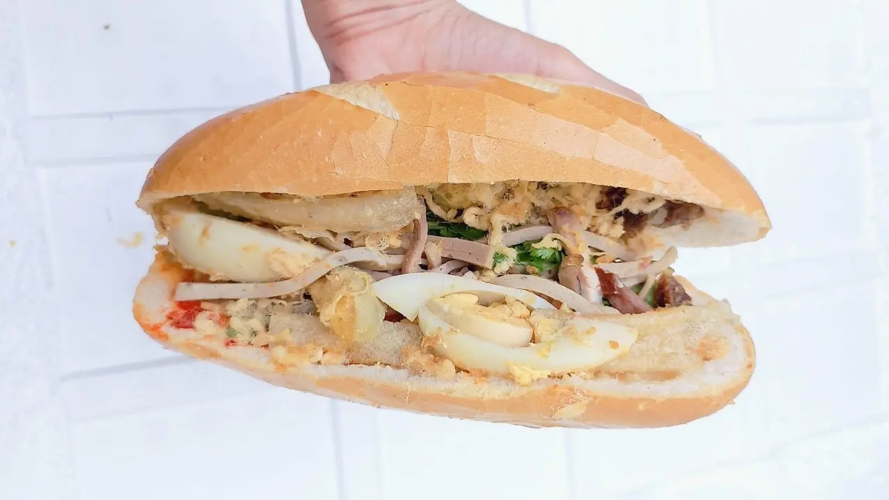 Ảnh bìa Bánh Mì Bình Định 77