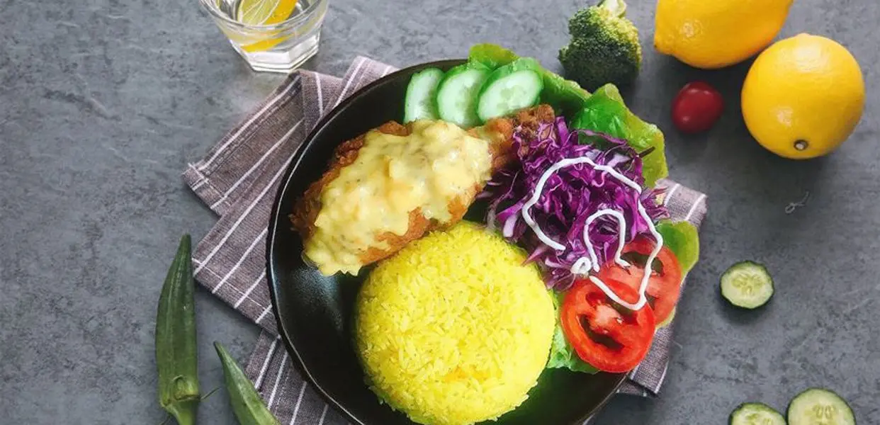 Ảnh bìa Cô Hoa - Cơm Gà & Đồ Ăn Vặt