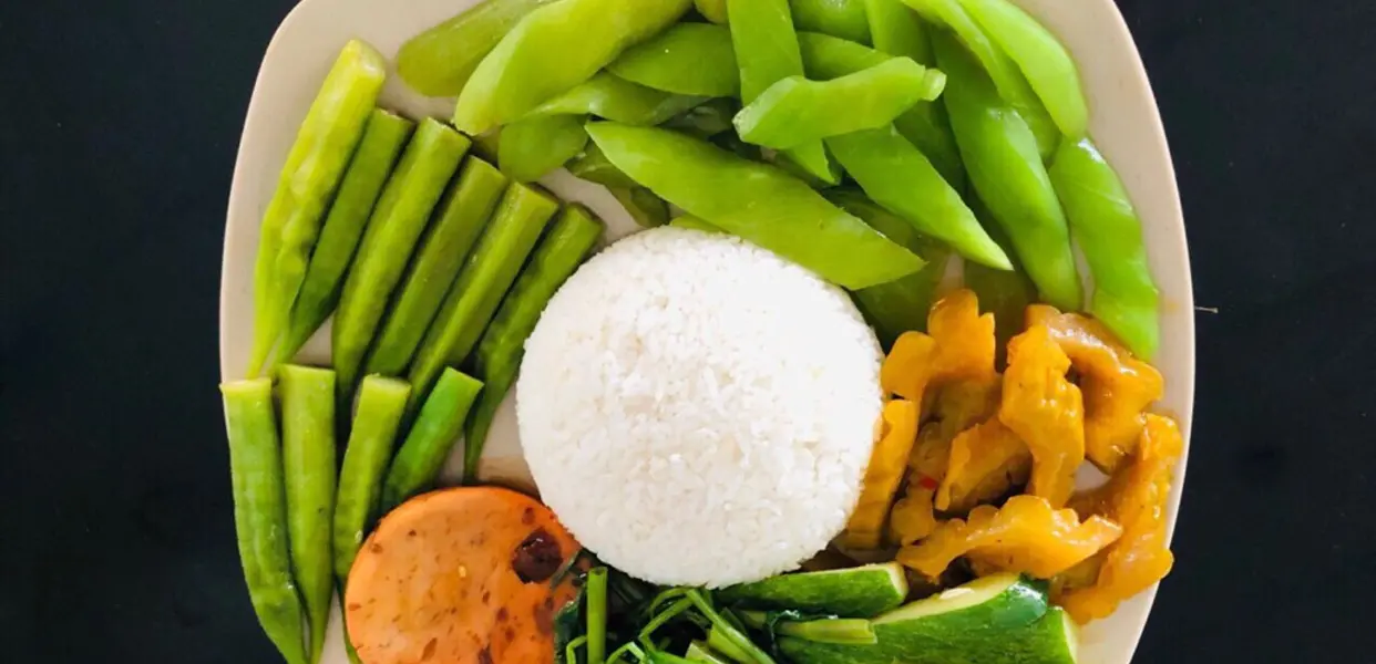 Ảnh bìa Cơm Chay Diệu Thiện - Nguyễn Xí