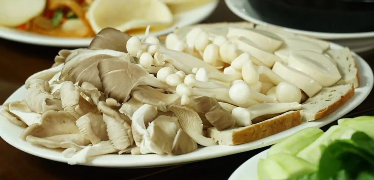 Ảnh bìa Quán Chay Hoa Sen - Nguyễn Nhữ Lãm