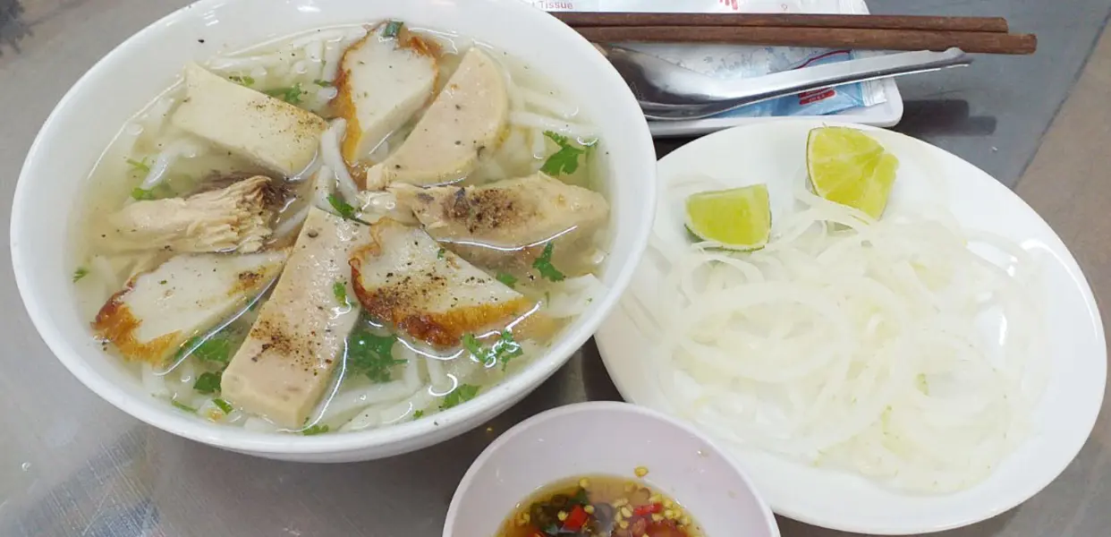 Ảnh bìa Đặc Sản Phan Rang - Bánh Canh Chả Cá - Rạch Bùng Binh