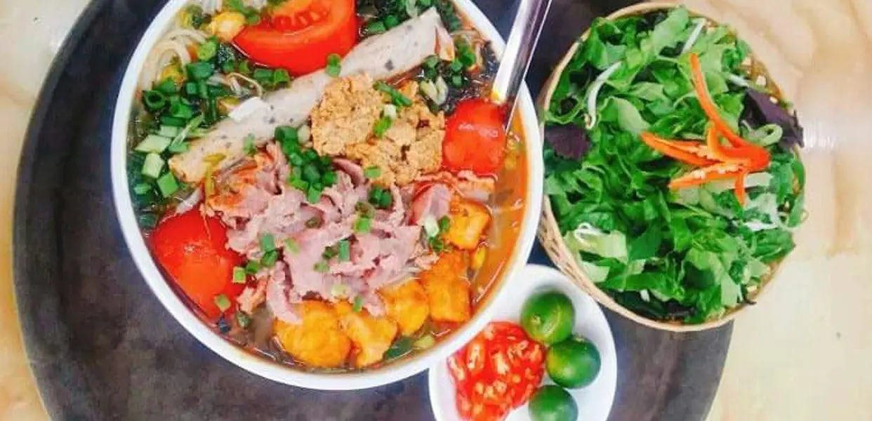 Ảnh bìa Bún Riêu Phố Cổ - Minh Khai