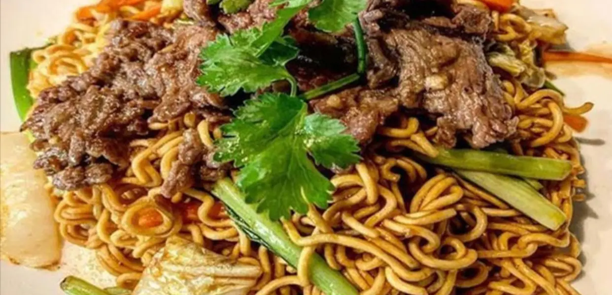 Ảnh bìa Quán Cô Hương - Mì Trộn & Bột Chiên
