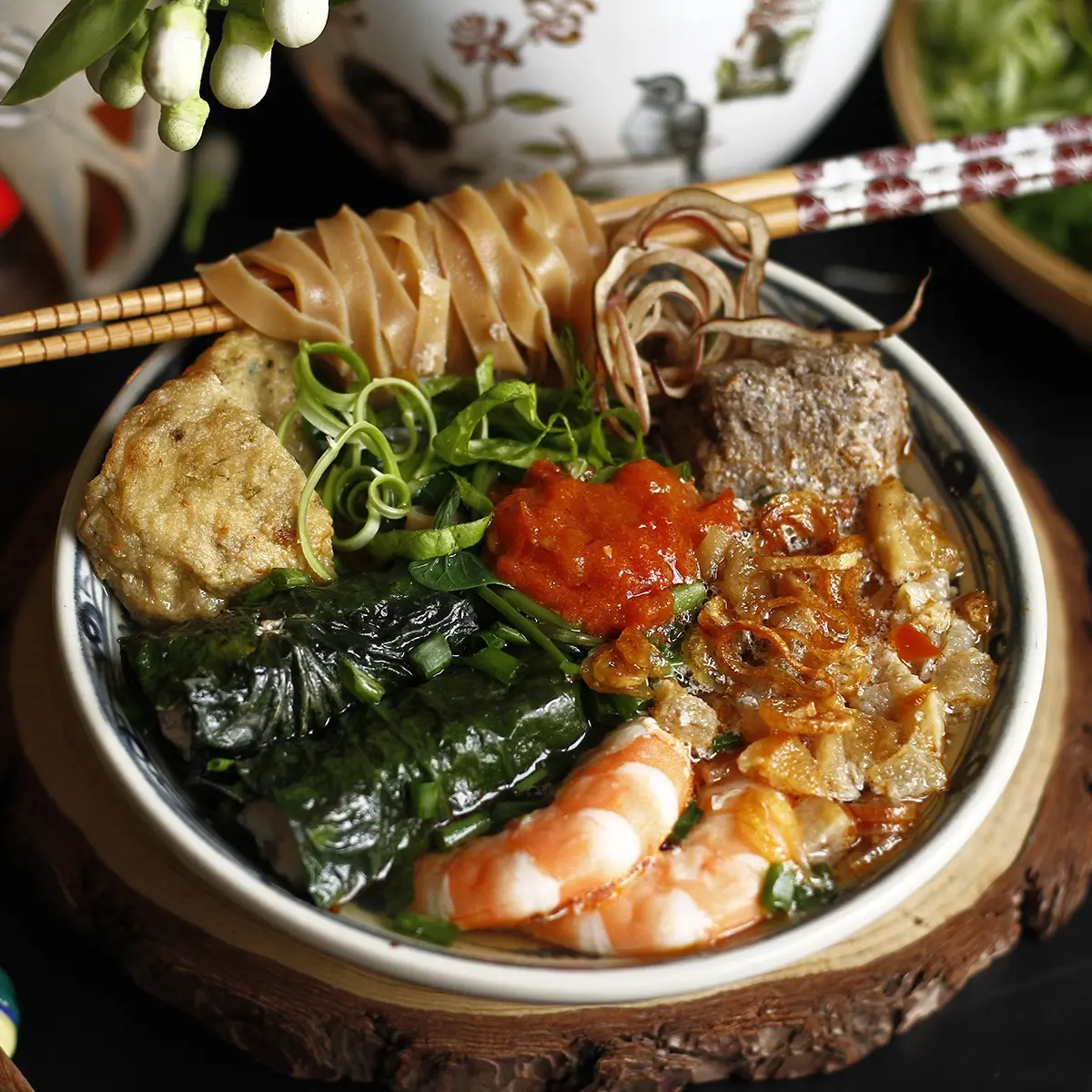 Ảnh bìa Yến Mi Nhon Bánh Đa & Miến Trộn - Nguyễn Ngọc Vũ