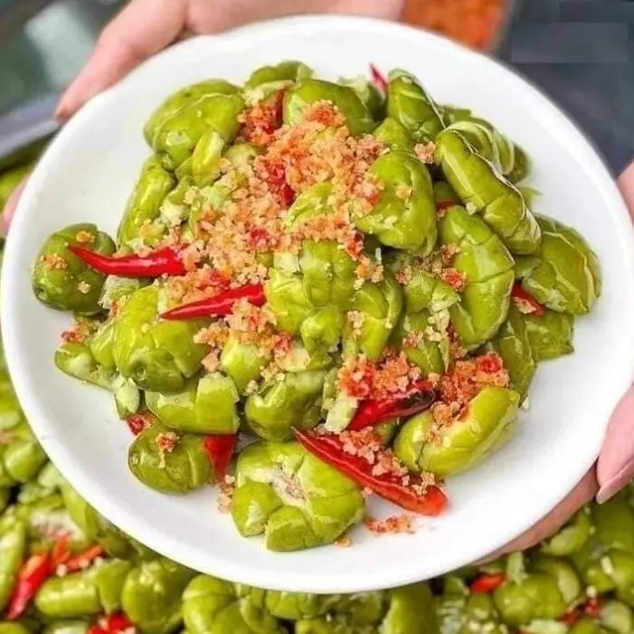 Ảnh bìa Ăn Vặt Ngọc Dung - Phạm Thế Hiển