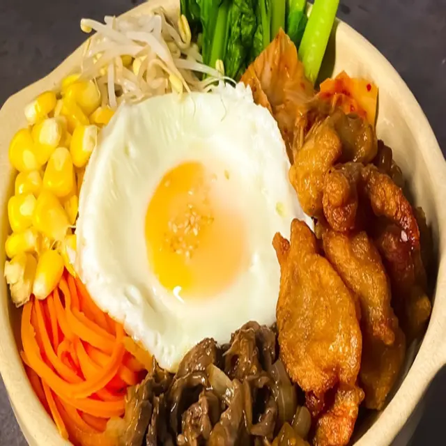 Ảnh bìa Taka Cơm Trộn - Mì Tương Đen & Tokbokki - Quốc Lộ 1A
