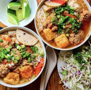 Ảnh bìa Bún Riêu, Canh Ốc & Bún Ốc - Lạc Long Quân