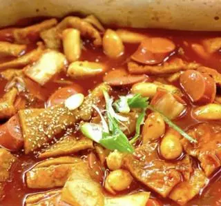 Ảnh đại diện Tokbokki Mì Hàn Quốc Hanu - Cá Viên Chiên Bơ Mắm Tỏi - Đường Số 8 