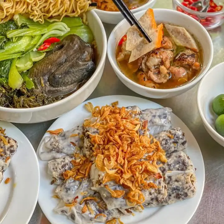 Ảnh bìa Trâm Quang - Bánh Cuốn Nóng, Bún Chả & Mì Gà Tần - Tô Hiệu
