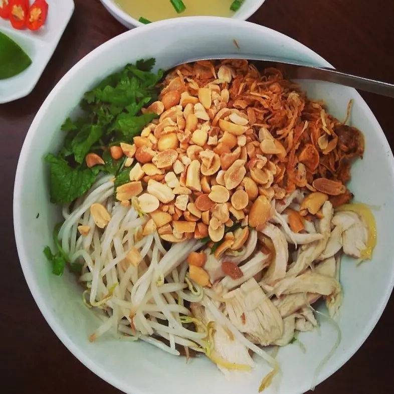 Ảnh bìa Bún Trộn & Cơm Văn Phòng - Minh Vượng - La Nội